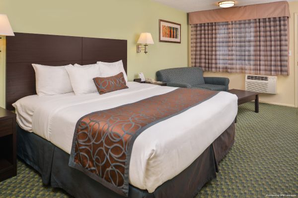 UNIVERSITY INN AND SUITES (Eugene)